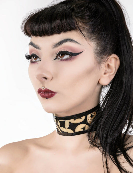 iLLUSION Latex Decorative Choker