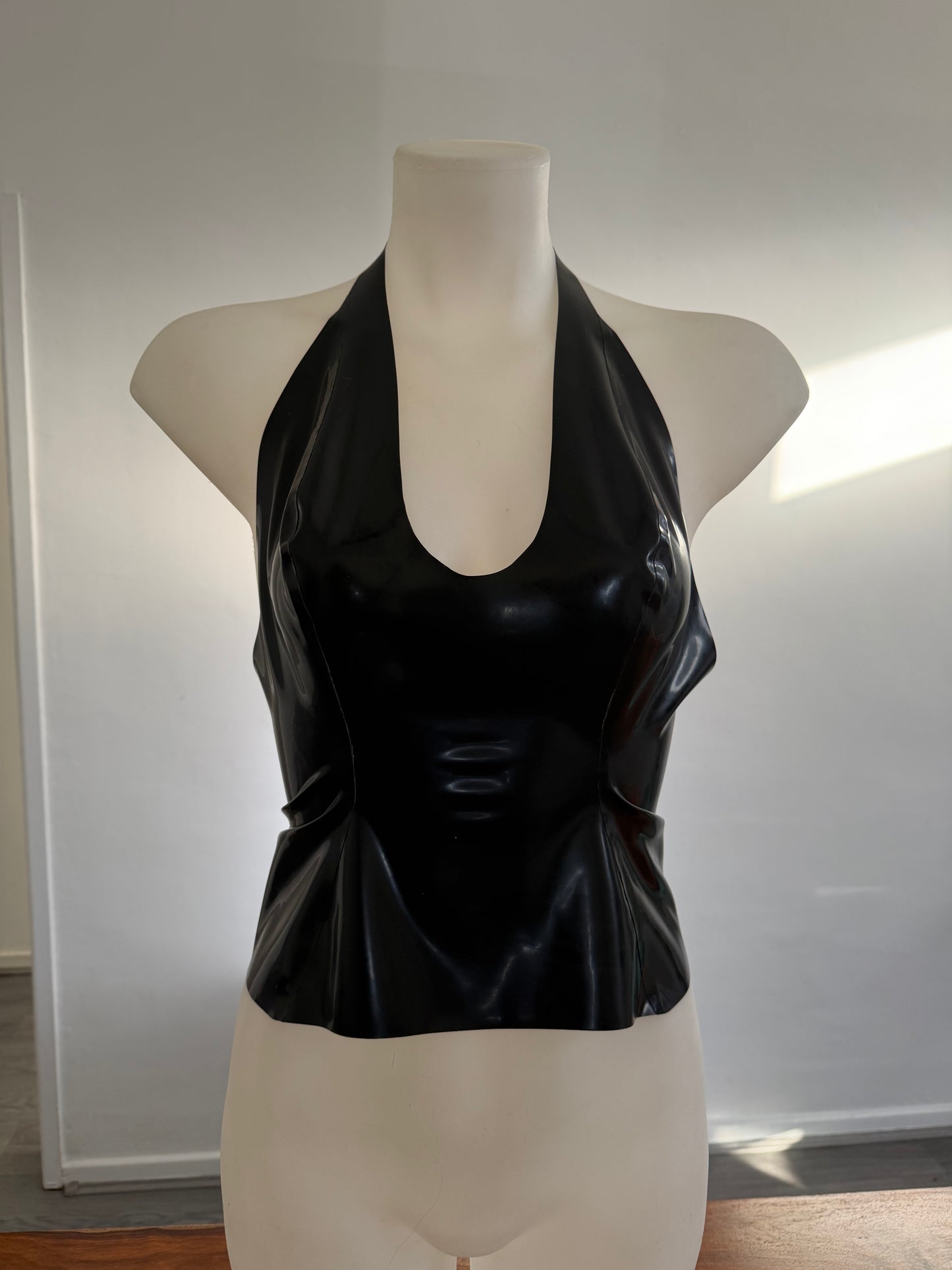 SAMPLE Latex Scoop Top Size M/L UK 12/14