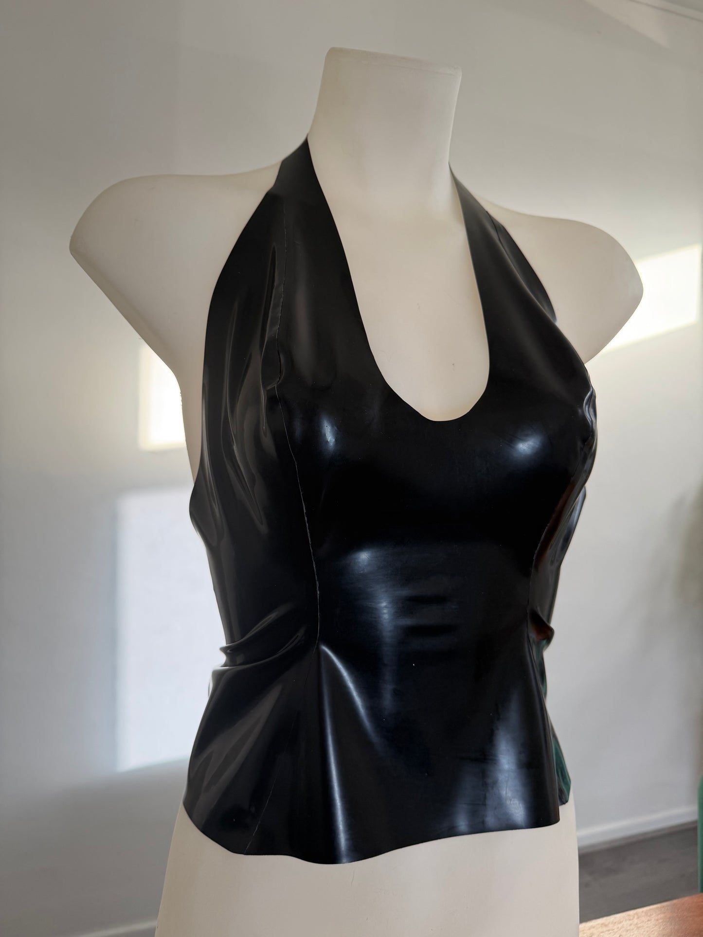 SAMPLE Latex Scoop Top Size M/L UK 12/14