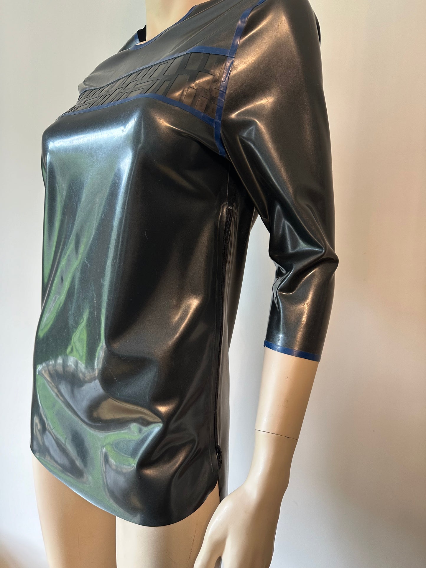SALE Unisex Long Sleeve Asymmetric Top Size Small